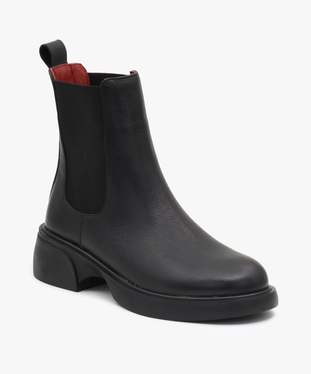 P34-black-01 نیم بوت چرم زنانه کد P34 - Image 1